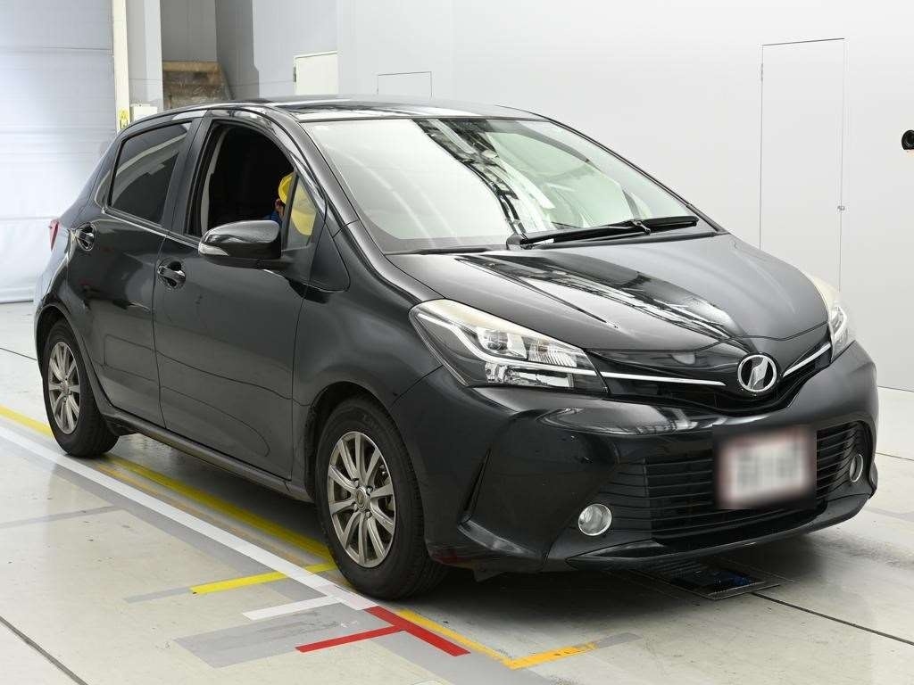 TOYOTA VITZ