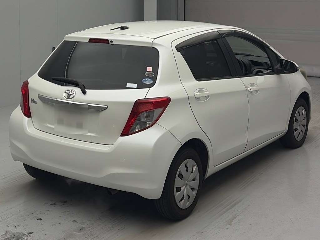 TOYOTA VITZ