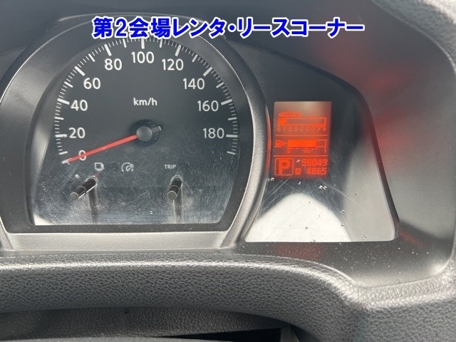 NISSAN NV200