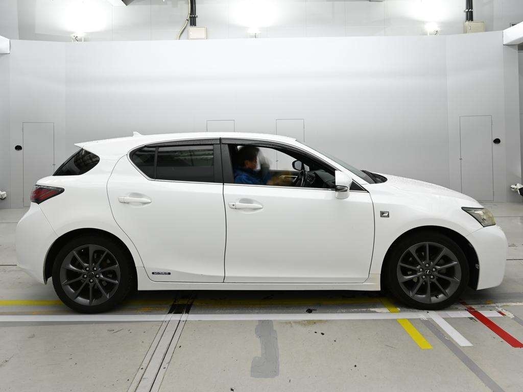 LEXUS CT200H