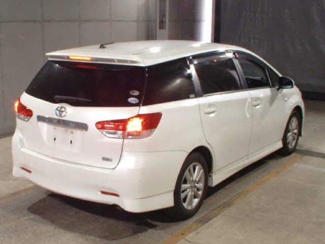 TOYOTA WISH