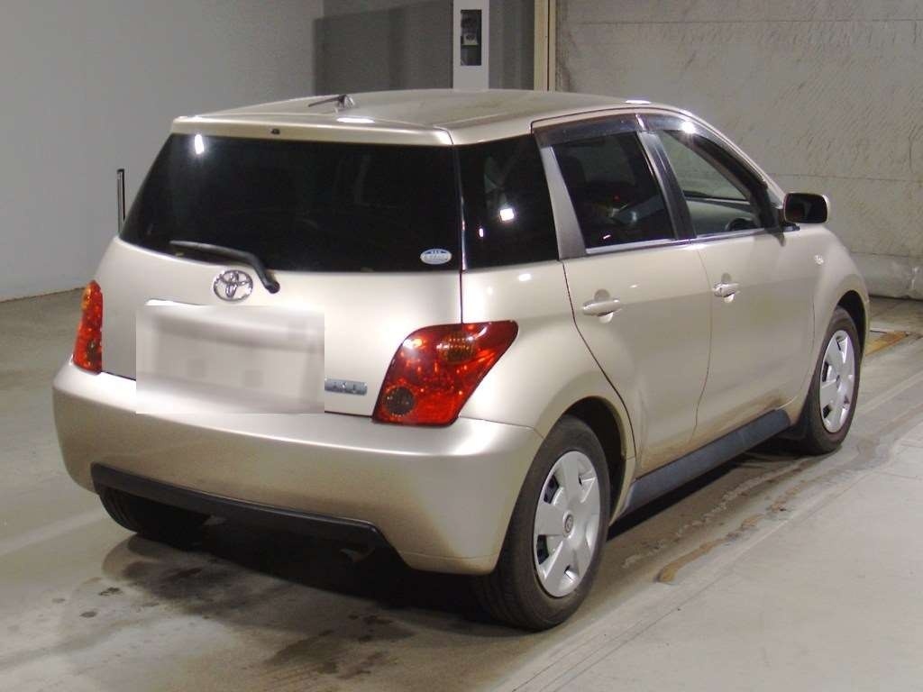 TOYOTA IST