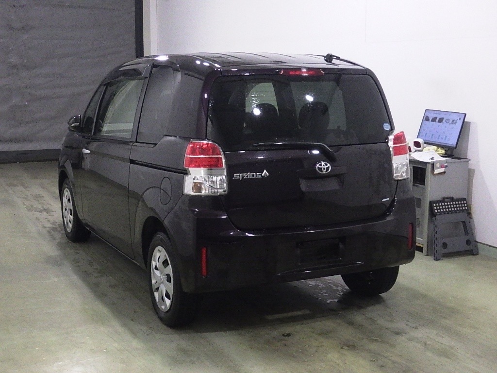 TOYOTA SPADE