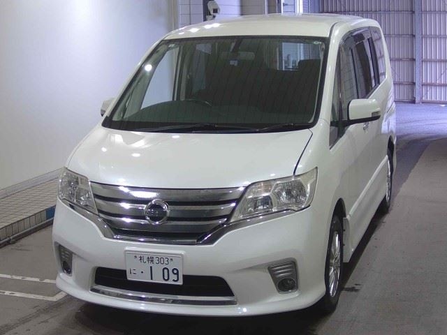 NISSAN SERENA