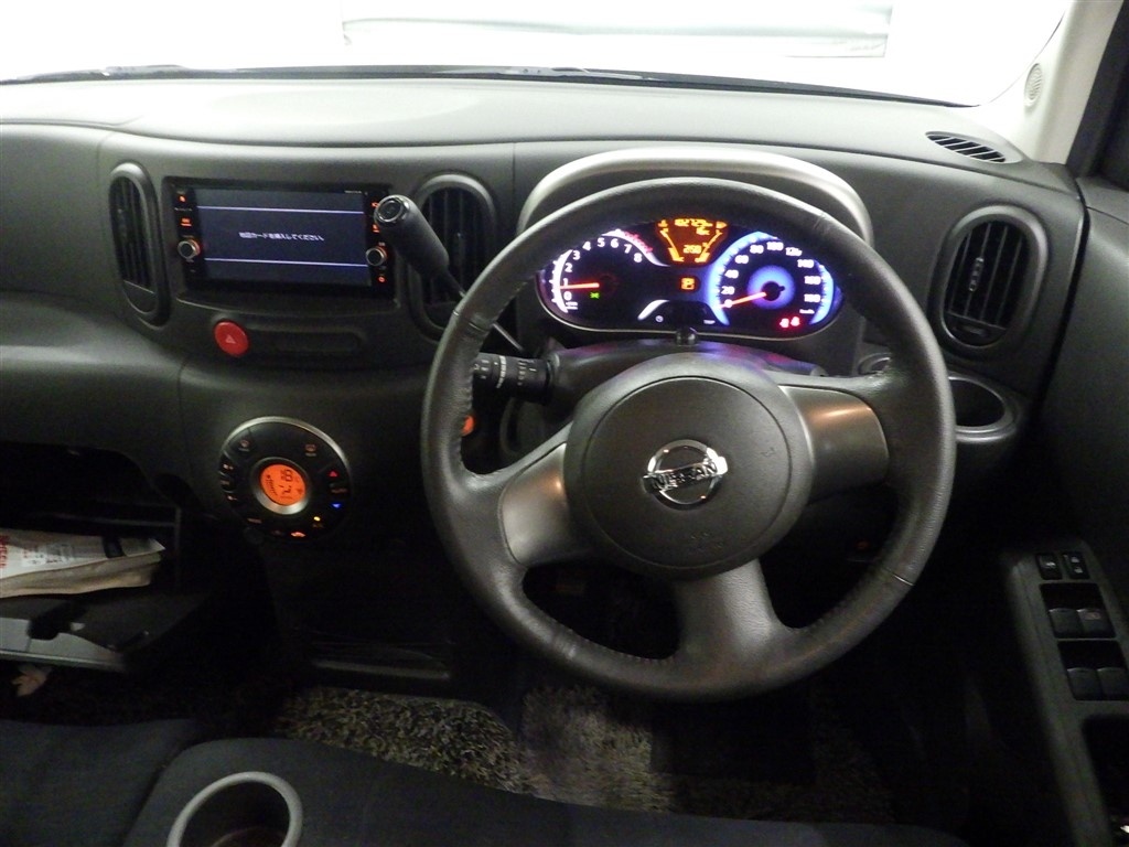 NISSAN CUBE