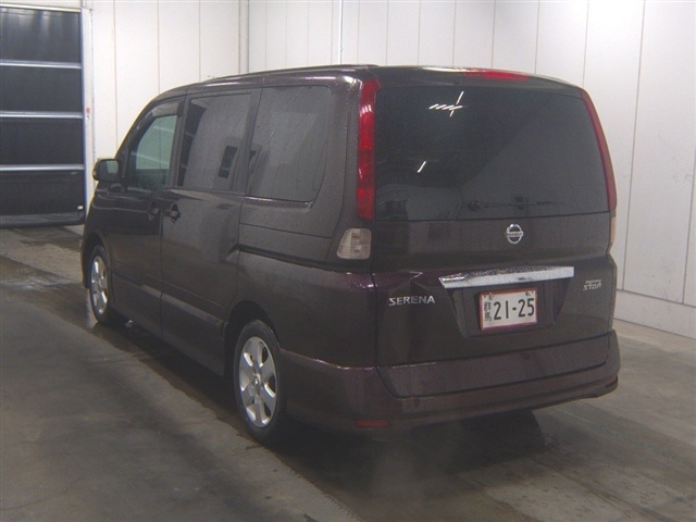 NISSAN SERENA