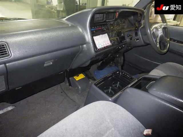 TOYOTA REGIUS ACE