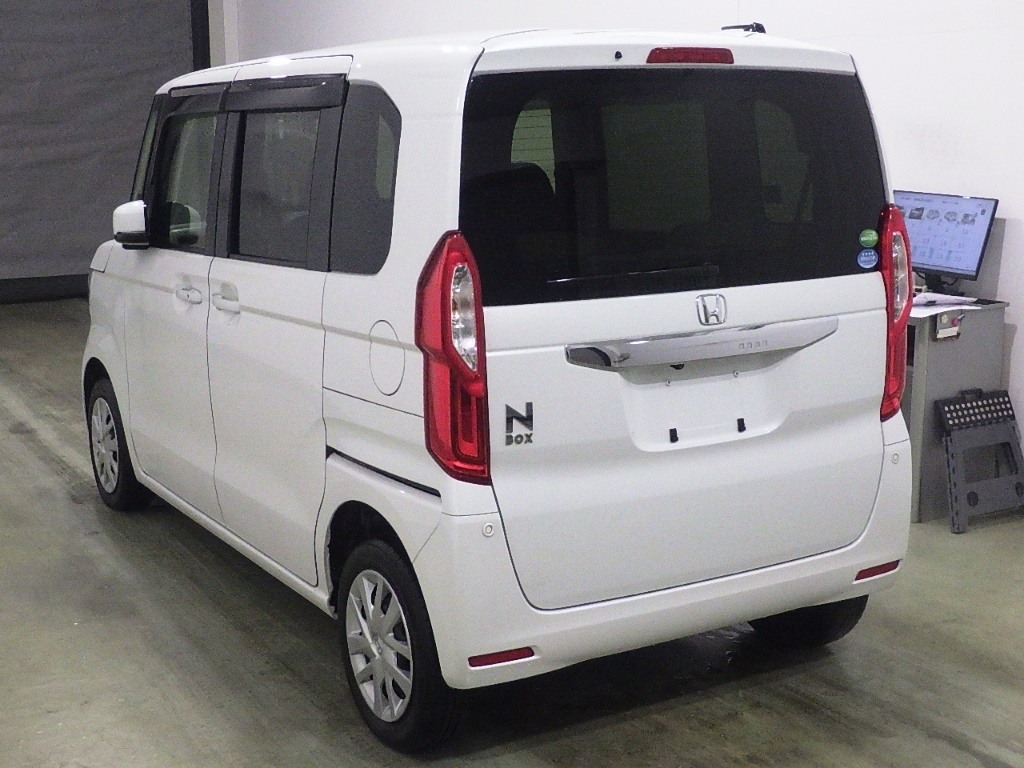 HONDA N-BOX