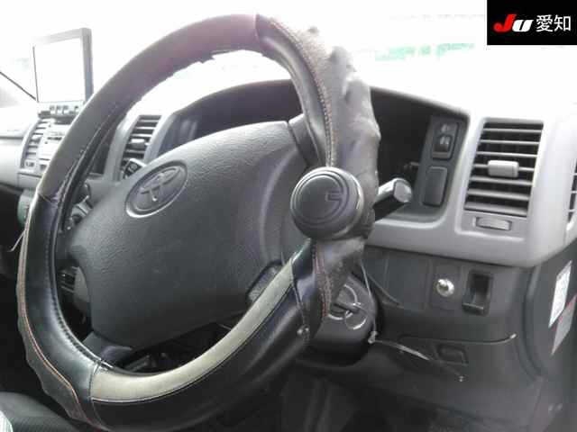 TOYOTA REGIUS ACE