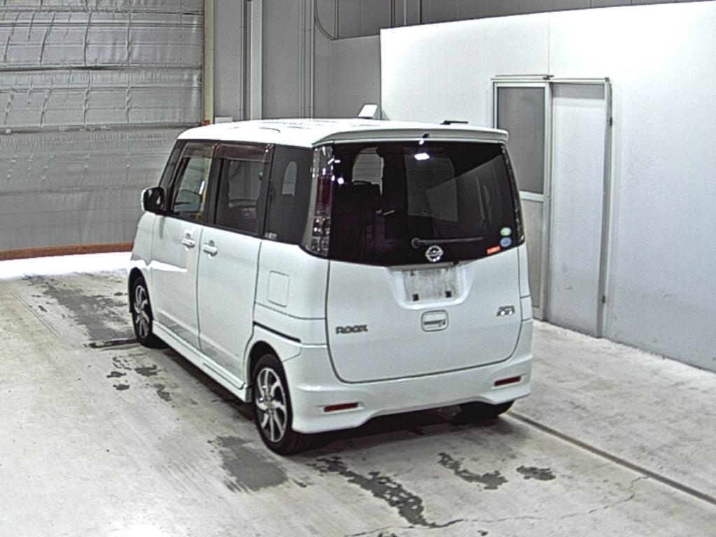 NISSAN ROOX