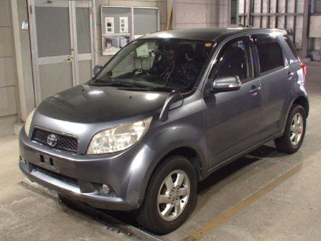 TOYOTA RUSH