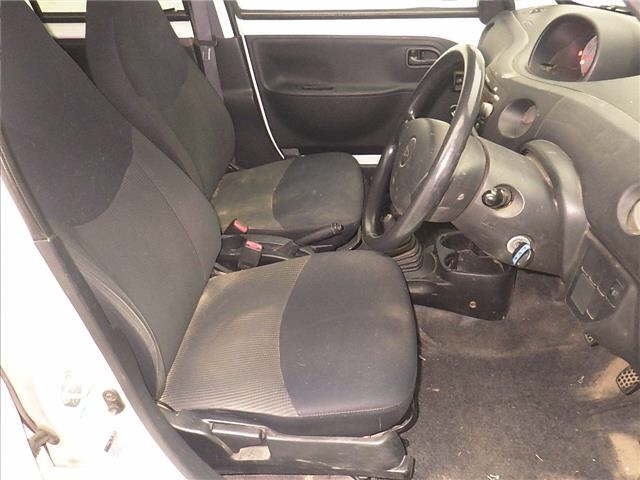DAIHATSU ESSE