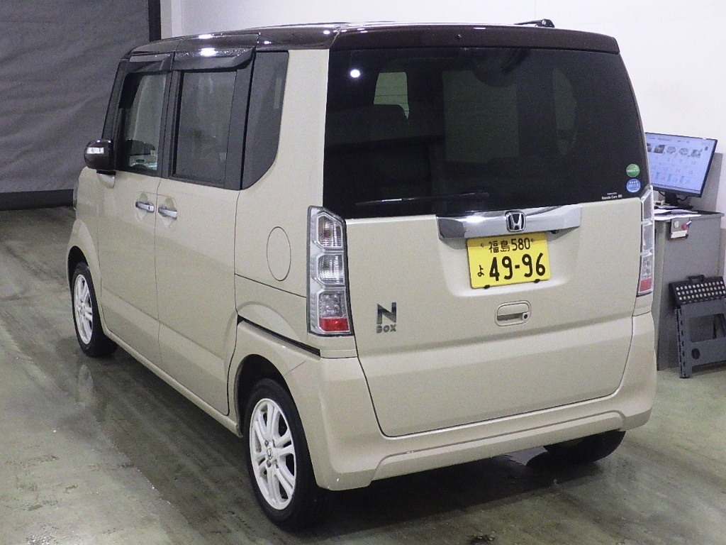 HONDA N-BOX