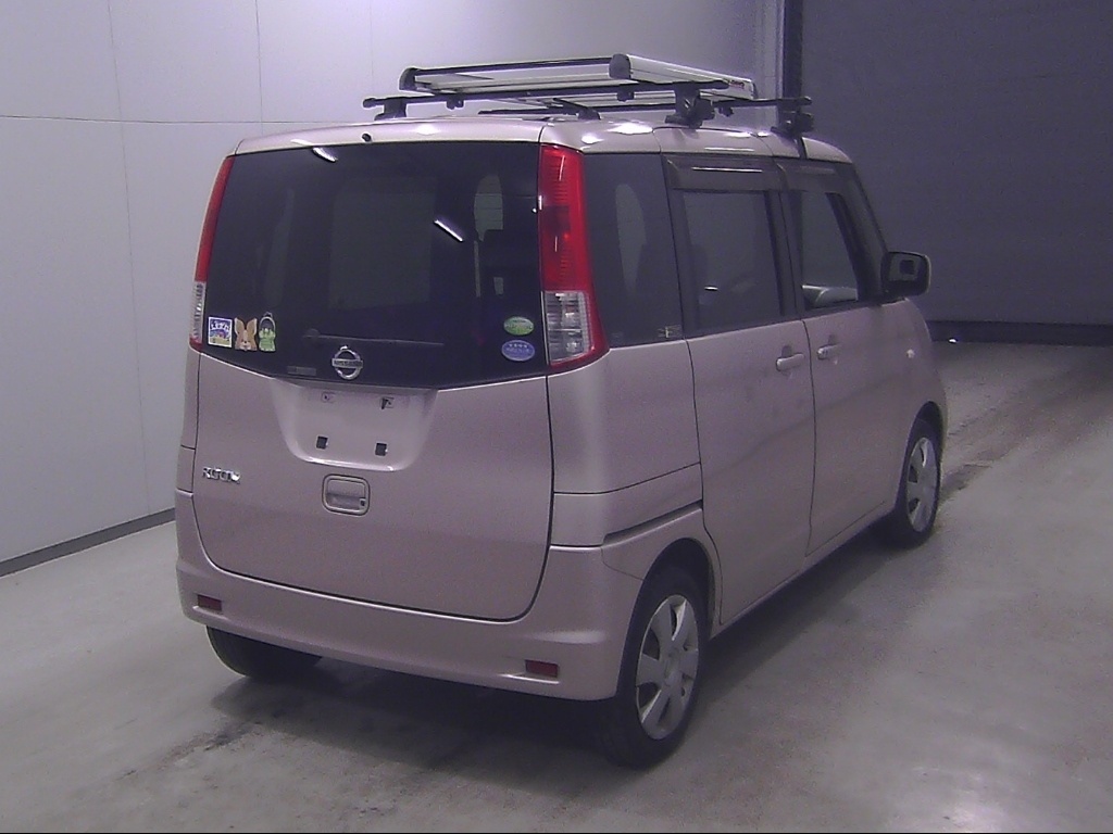 NISSAN ROOX