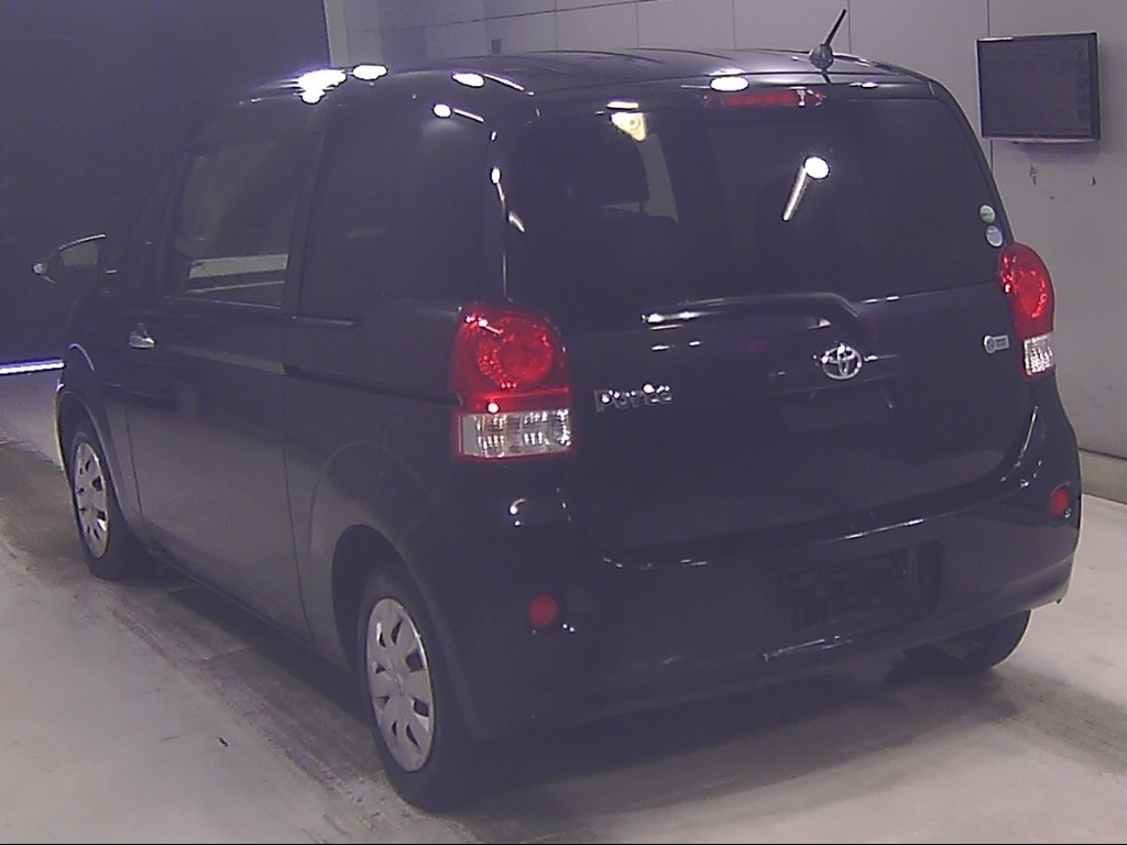 TOYOTA PORTE