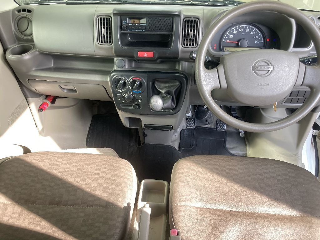 NISSAN NV100 CLIPPER