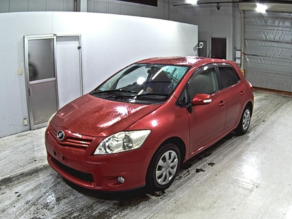 TOYOTA AURIS