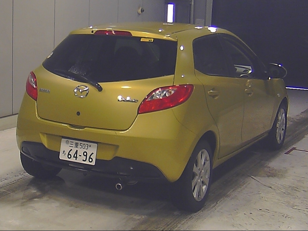 MAZDA DEMIO