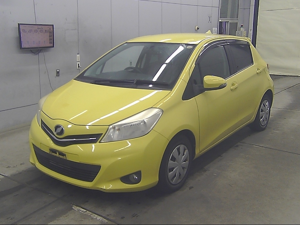 TOYOTA VITZ