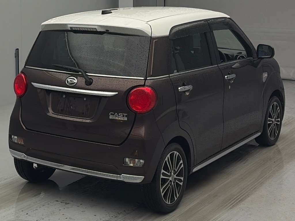 DAIHATSU CAST