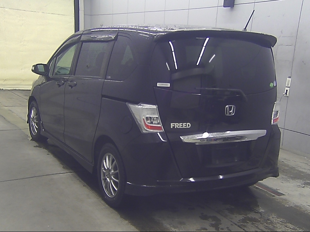 HONDA FREED