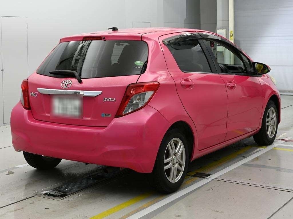 TOYOTA VITZ
