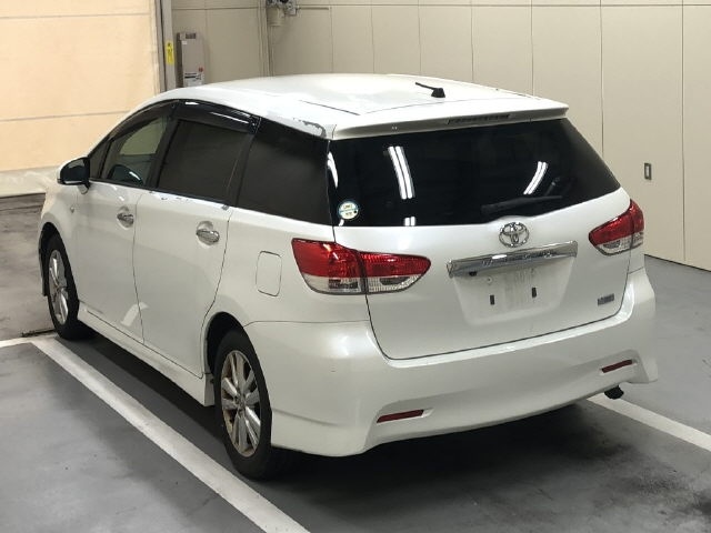 TOYOTA WISH