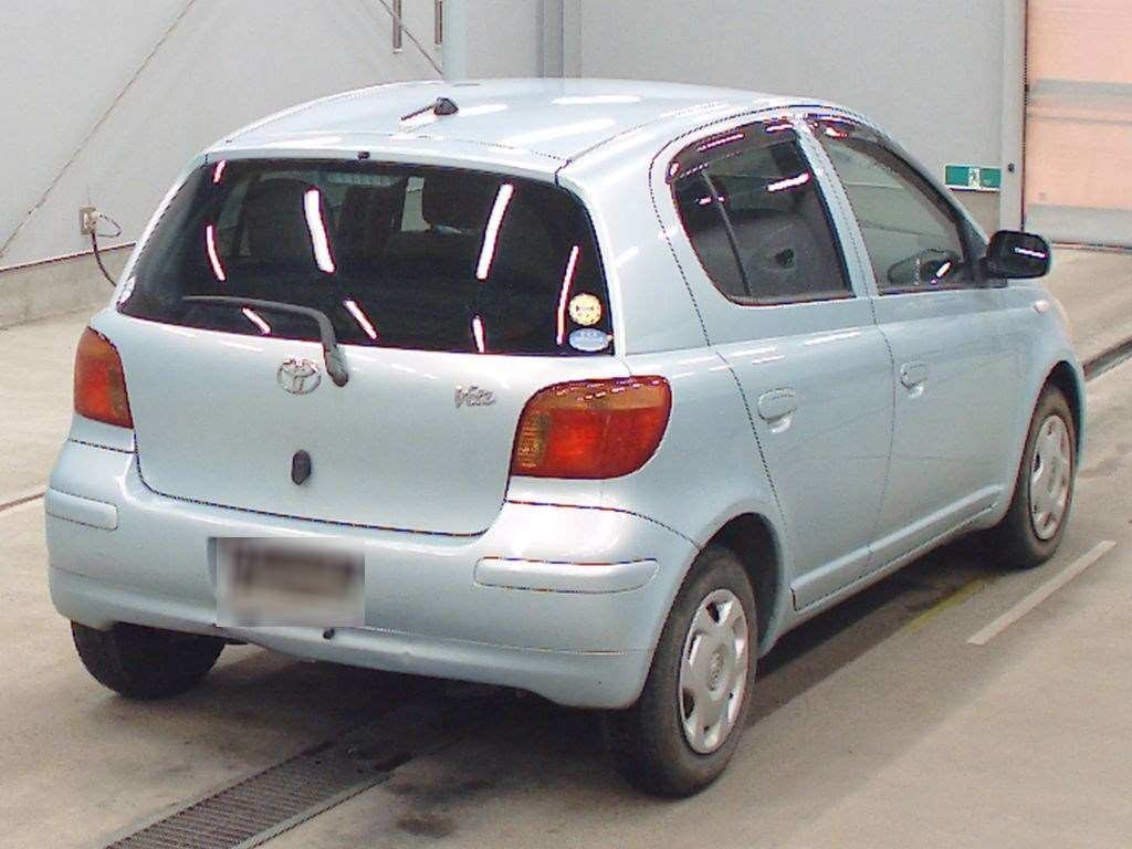 TOYOTA VITZ