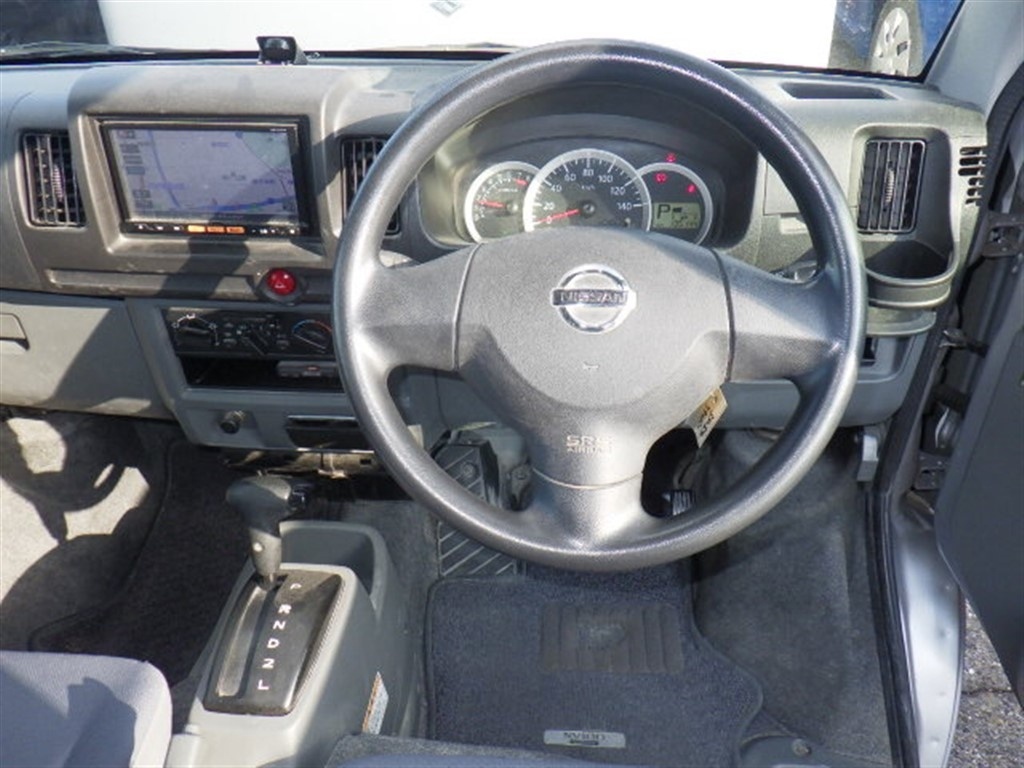 NISSAN NV100 CLIPPER