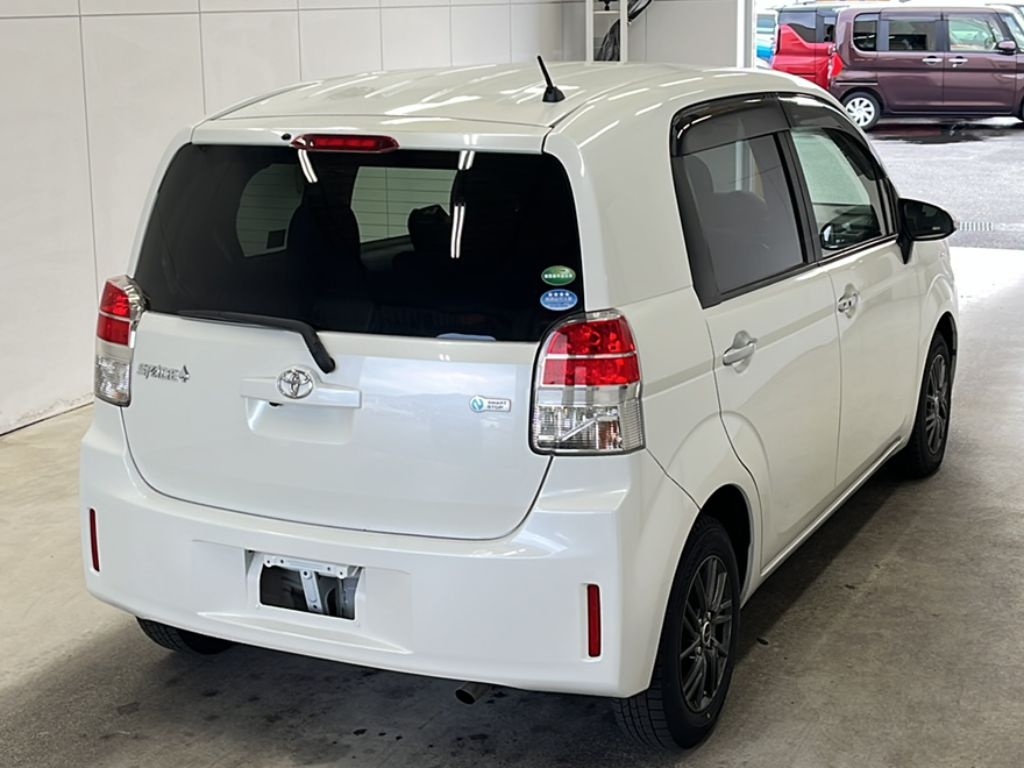 TOYOTA SPADE