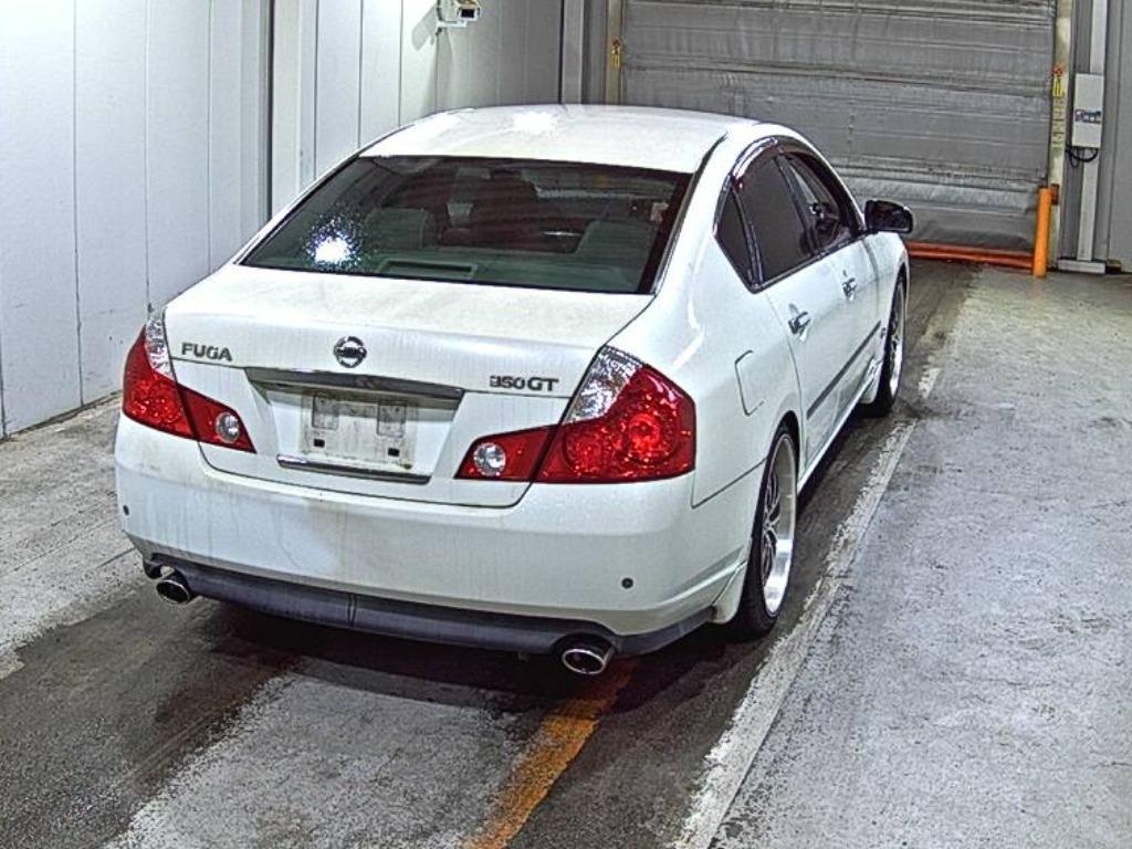 NISSAN FUGA