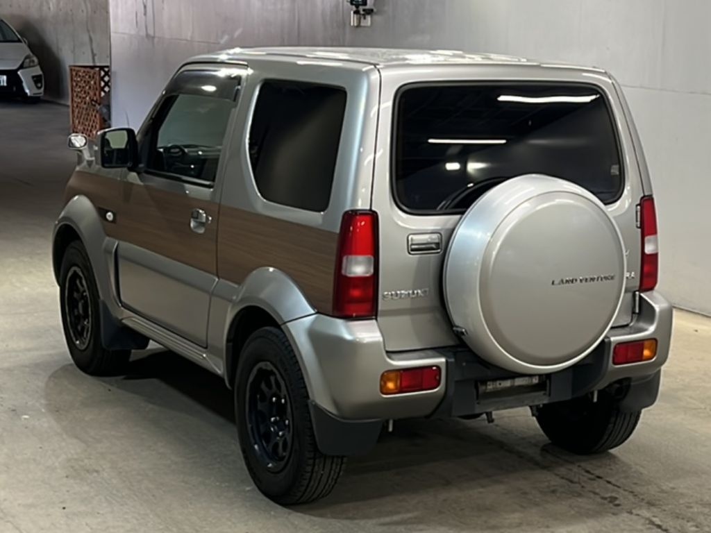 SUZUKI JIMNY SIERRA