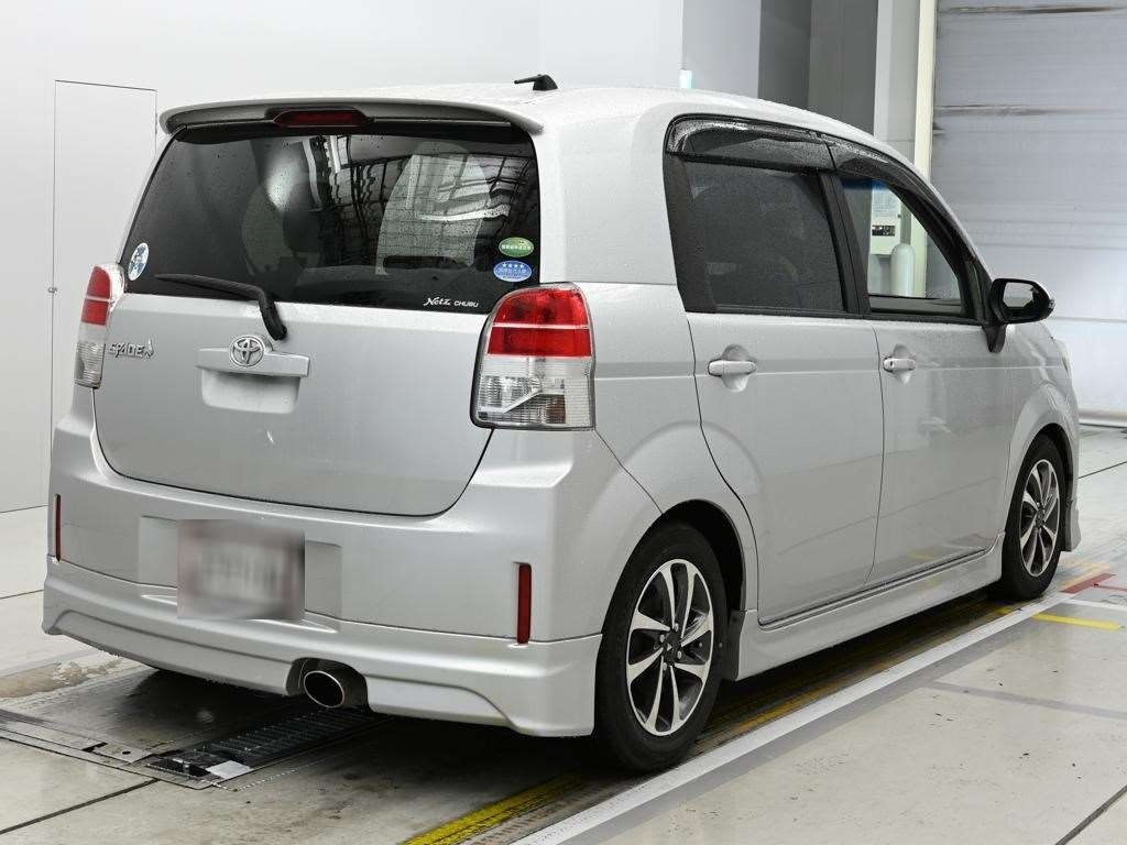 TOYOTA SPADE