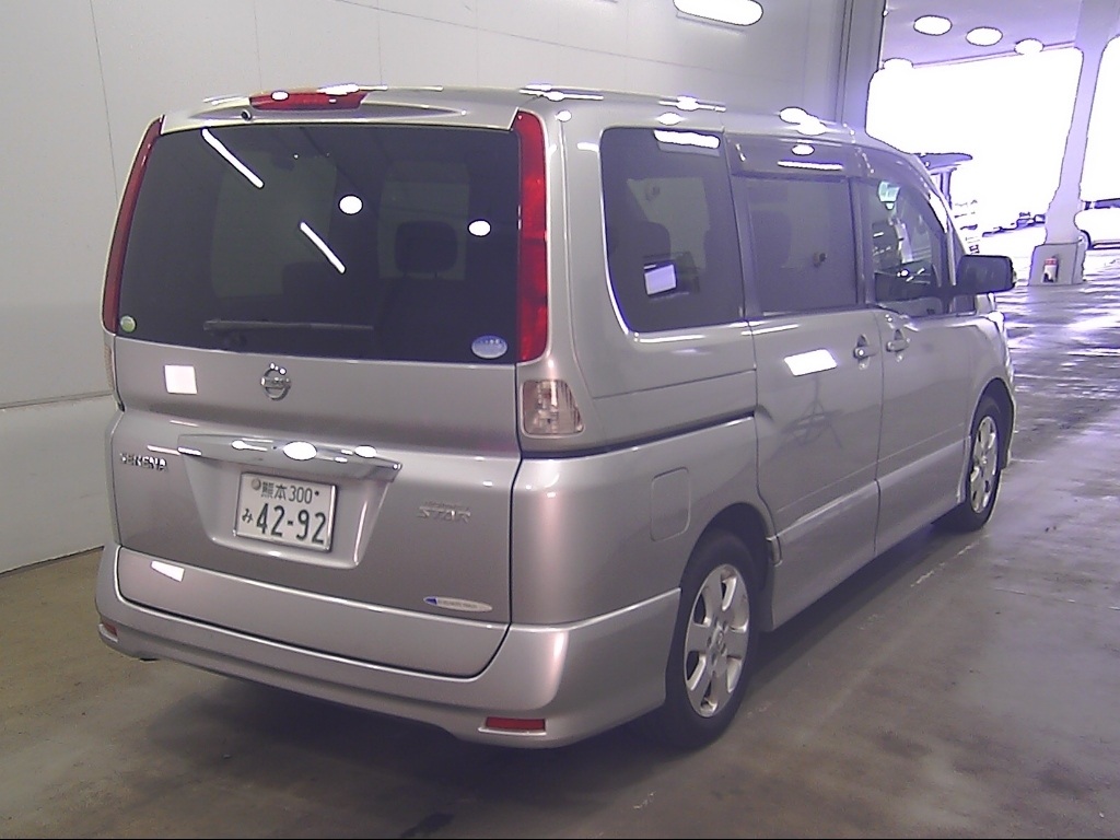 NISSAN SERENA