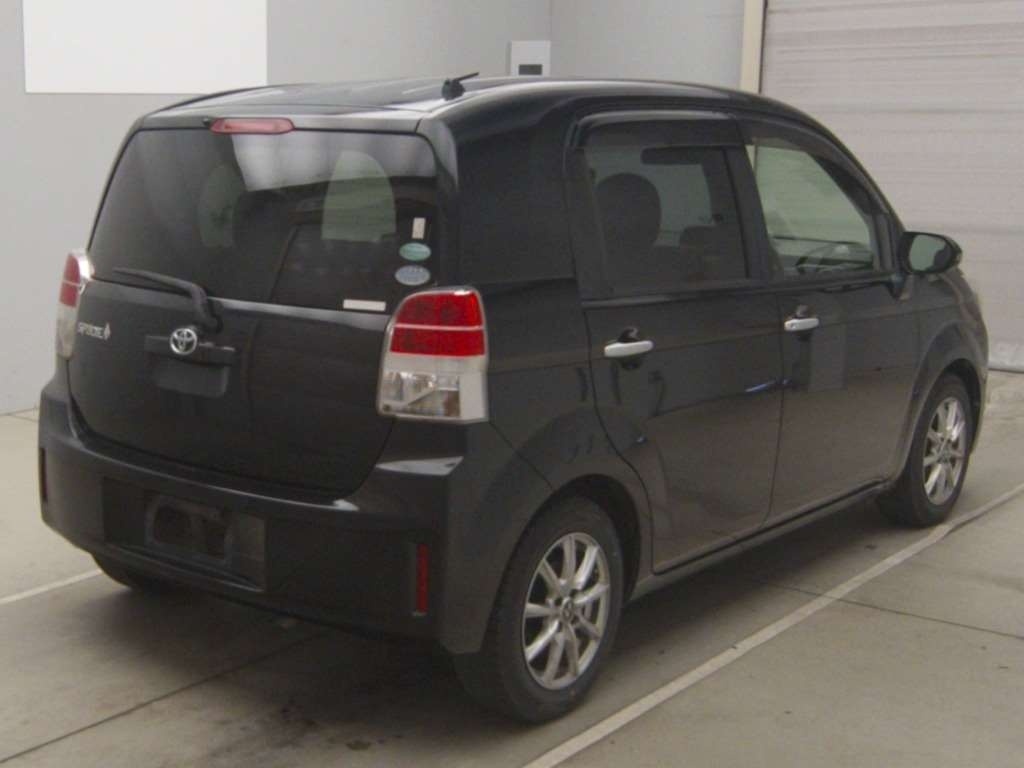 TOYOTA SPADE