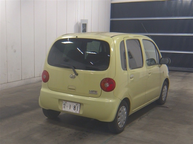 DAIHATSU MOVE LATTE