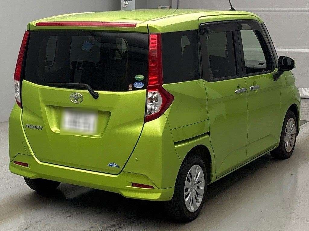 TOYOTA ROOMY