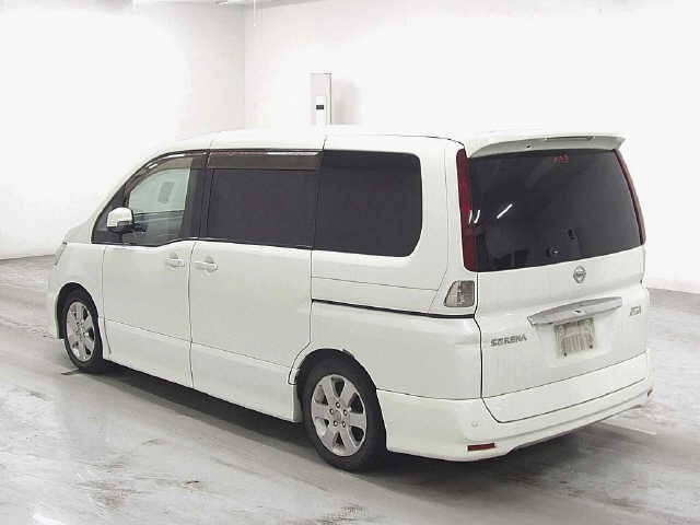 NISSAN SERENA