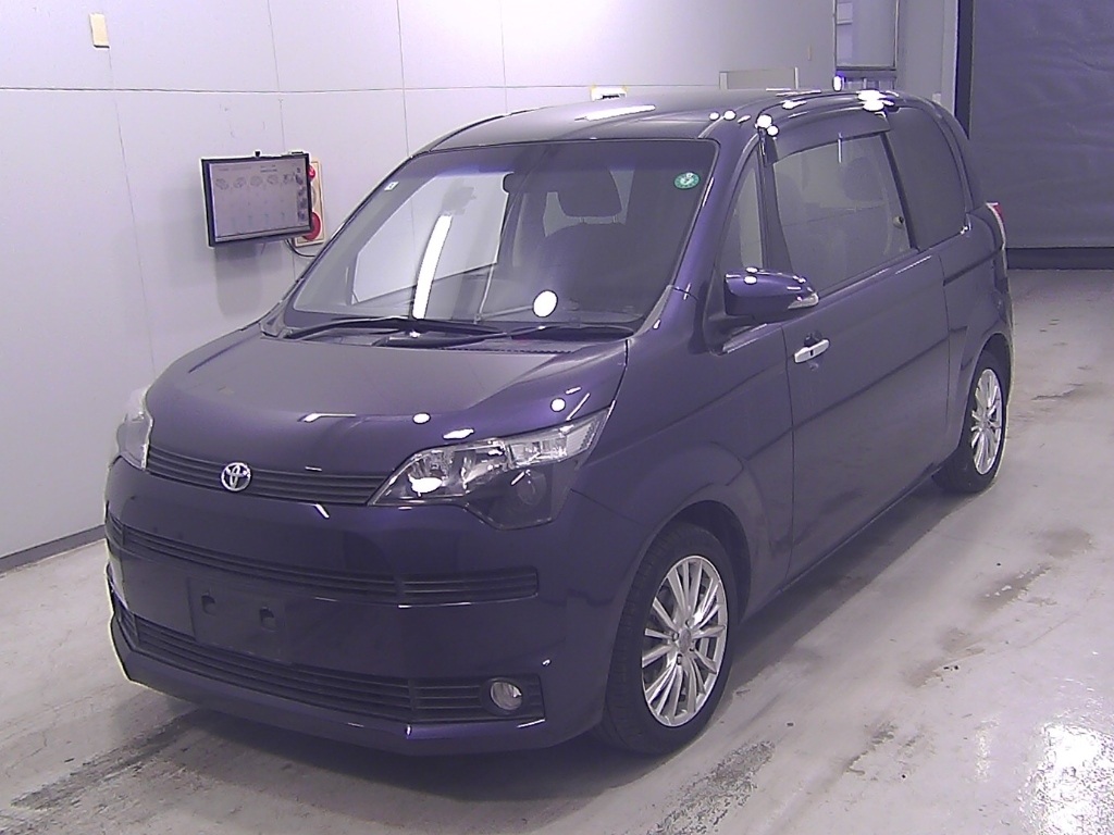 TOYOTA SPADE