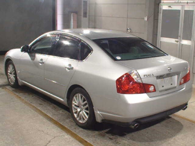 NISSAN FUGA
