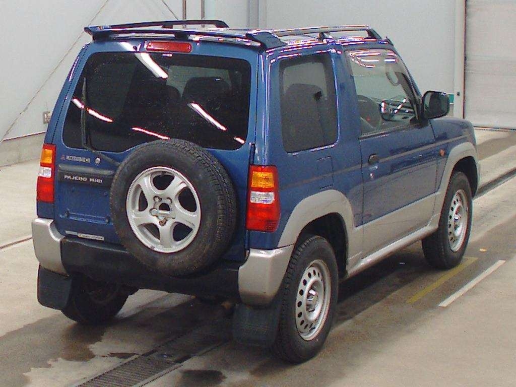 MITSUBISHI PAJERO MINI