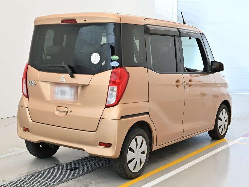 MITSUBISHI EK SPACE