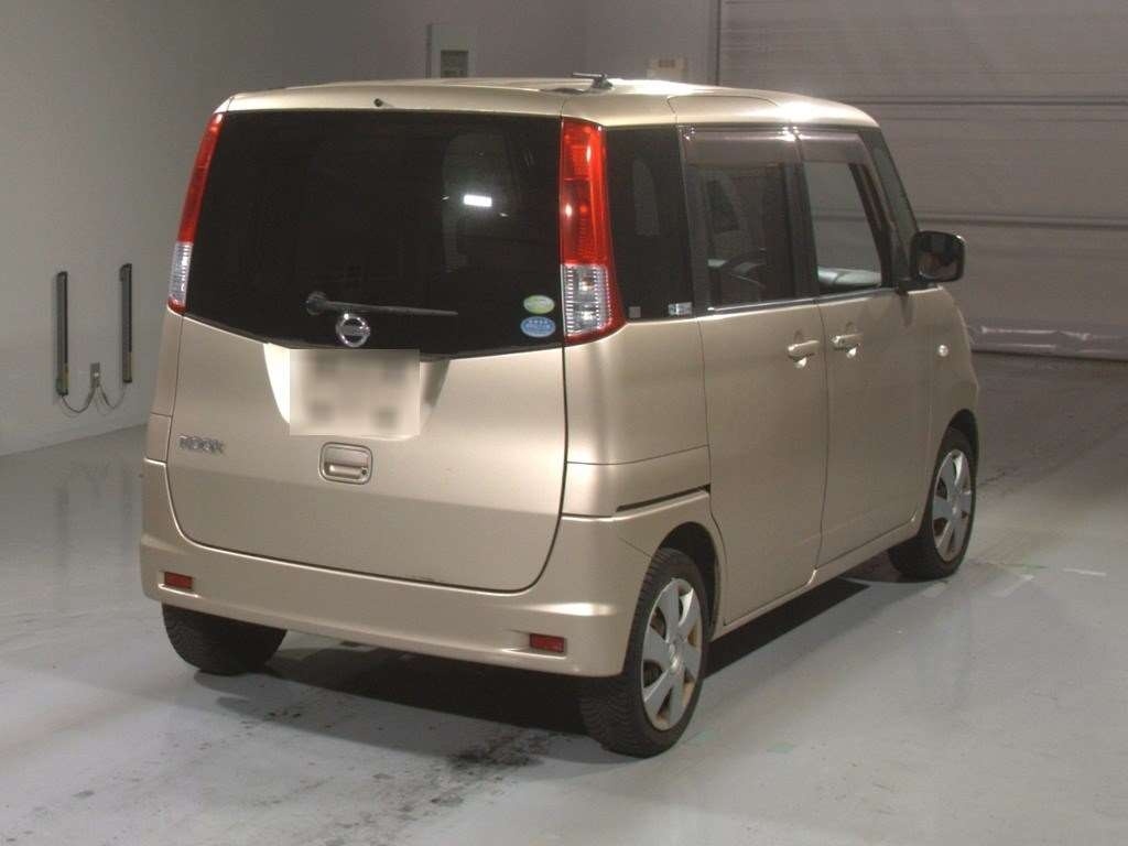 NISSAN ROOX