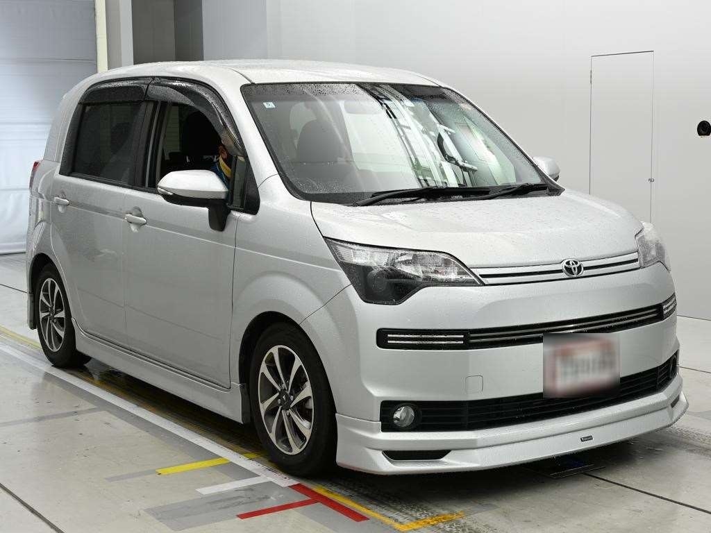 TOYOTA SPADE