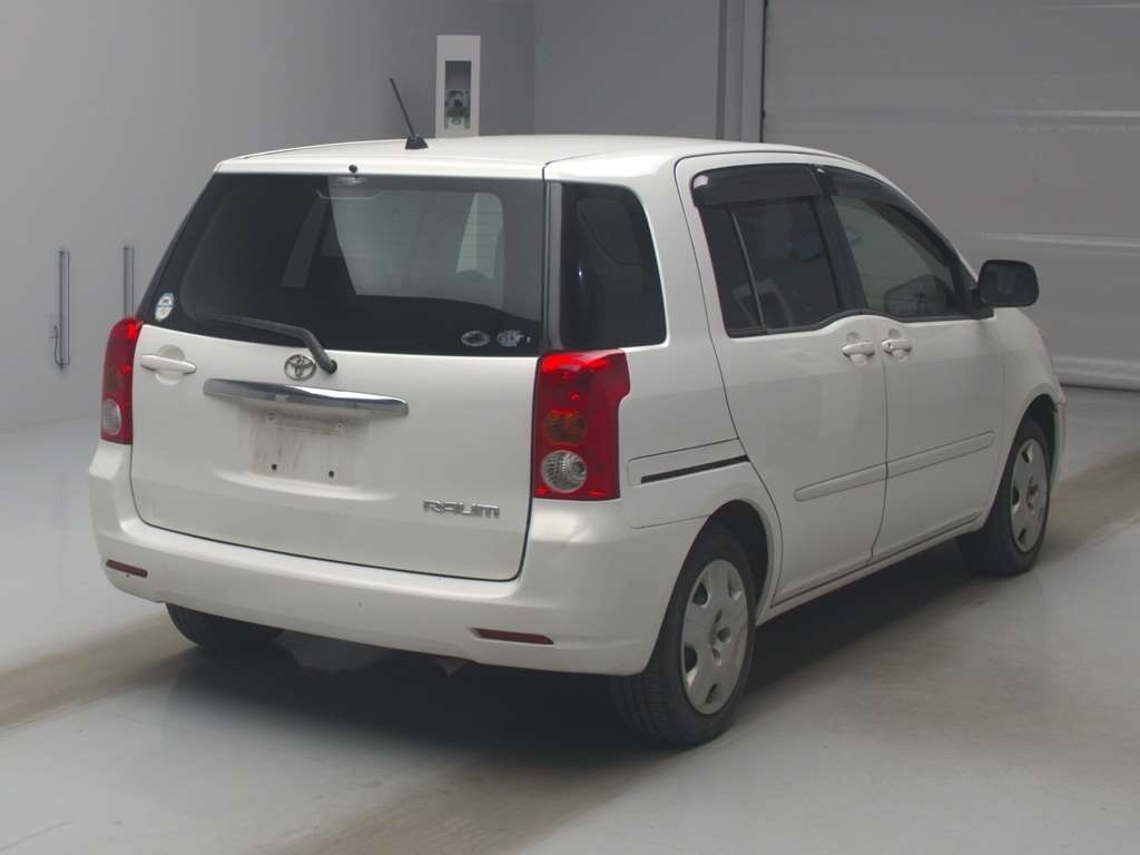 TOYOTA RAUM