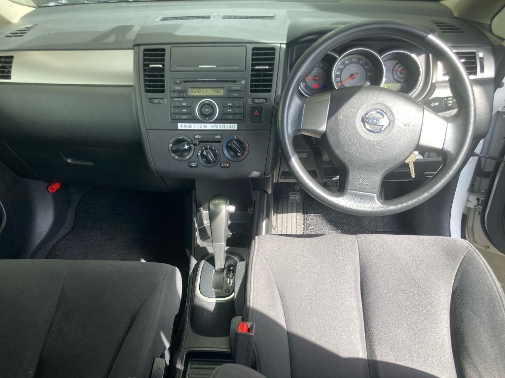 NISSAN TIIDA LATIO