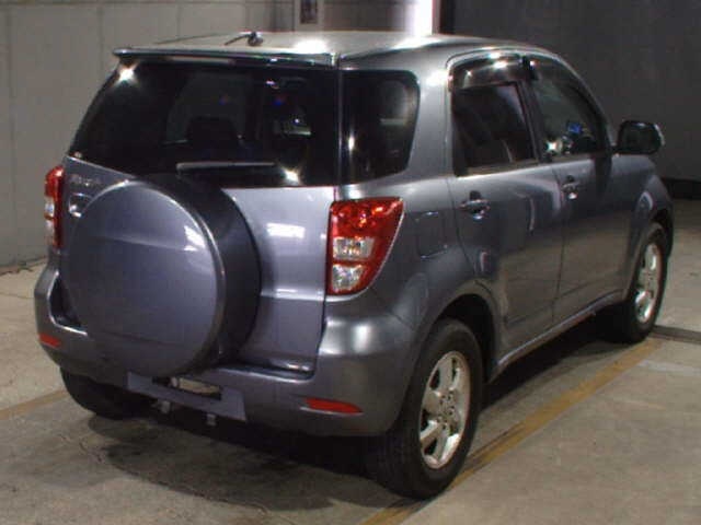 TOYOTA RUSH