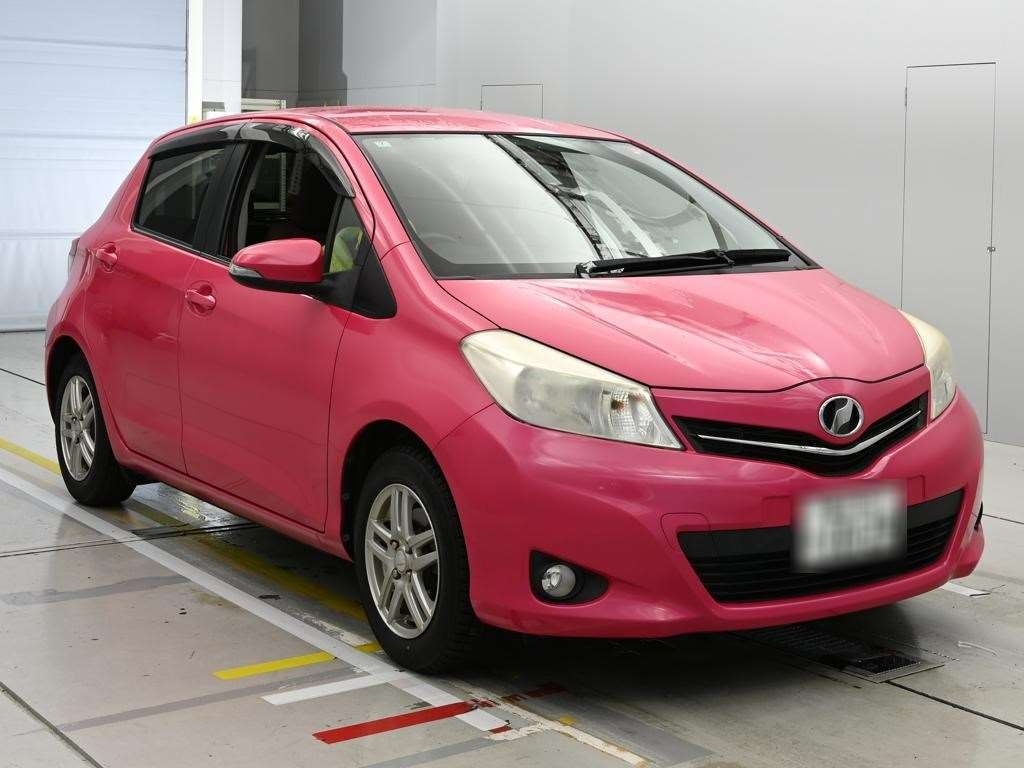 TOYOTA VITZ