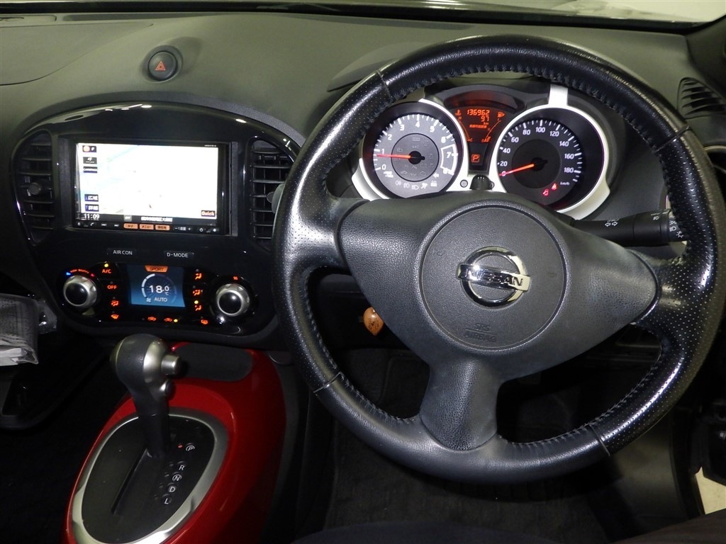 NISSAN JUKE