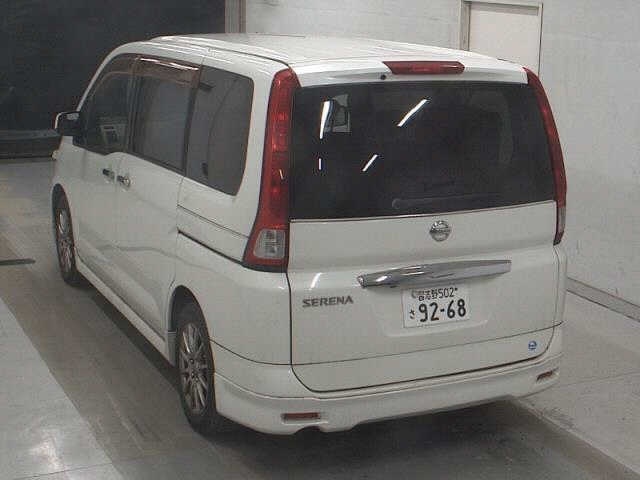 NISSAN SERENA